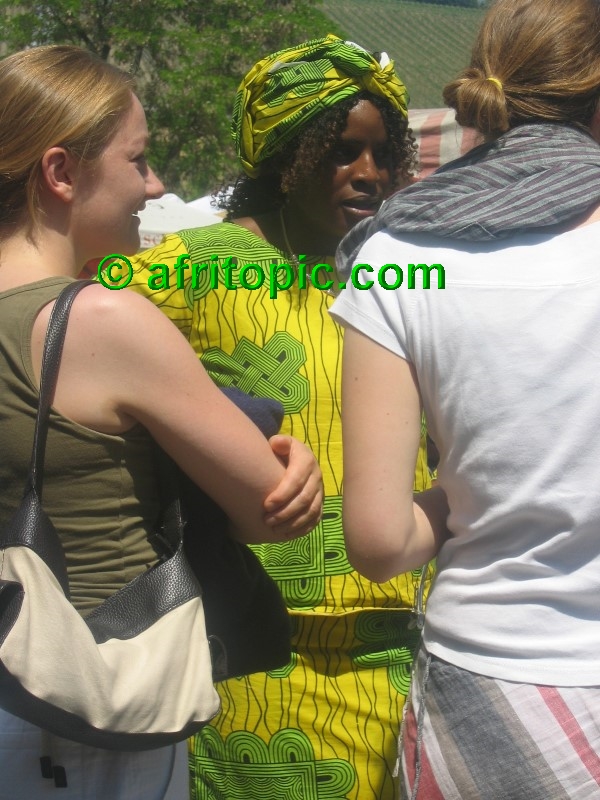 ../Images/AfricaFestival-28-29May05 041.jpg